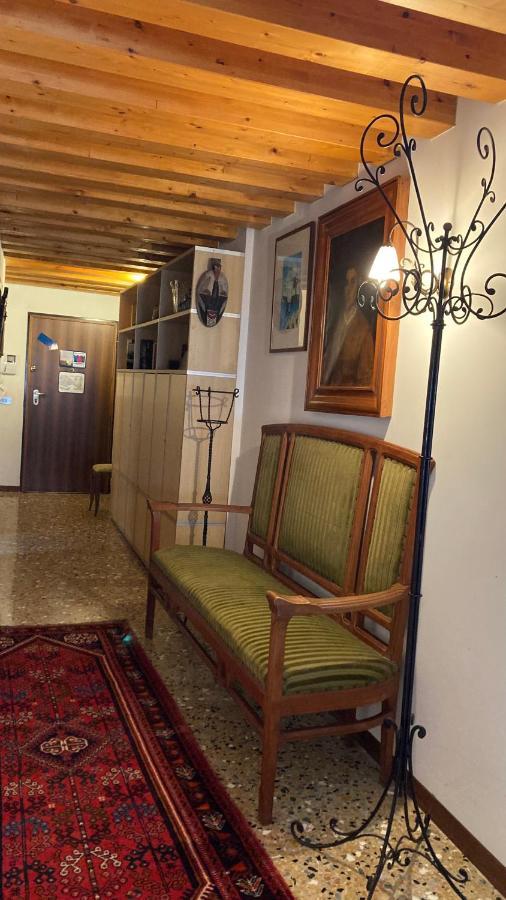 Ca' Regina Appartement Venetië Buitenkant foto