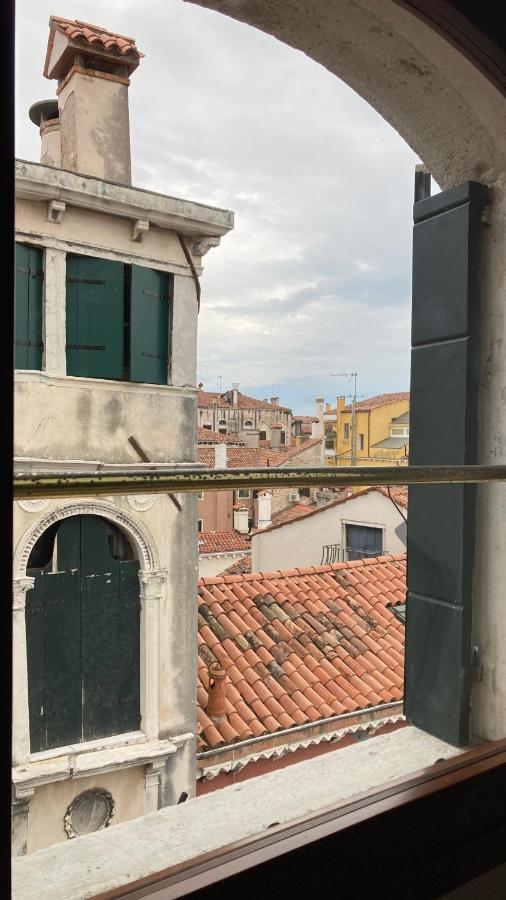 Ca' Regina Appartement Venetië Buitenkant foto